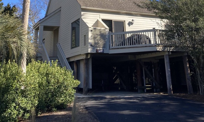 Spinnaker Beachhouses House | Walk:Beach/Golf/Restaurants–3 BD/2 BA Dog Friendly Spinnaker