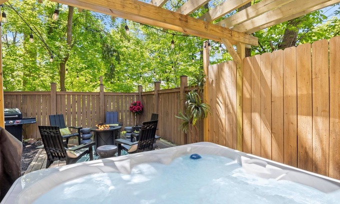 Ithaca House | Walk Downtown Ithaca/Hiking Trails/Watering Holes