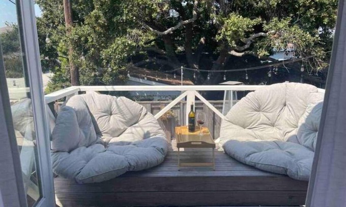 San Luis Obispo Cottage | Walk downtown! Spa Tub+Bikes+Grill | CalPoly+Beach