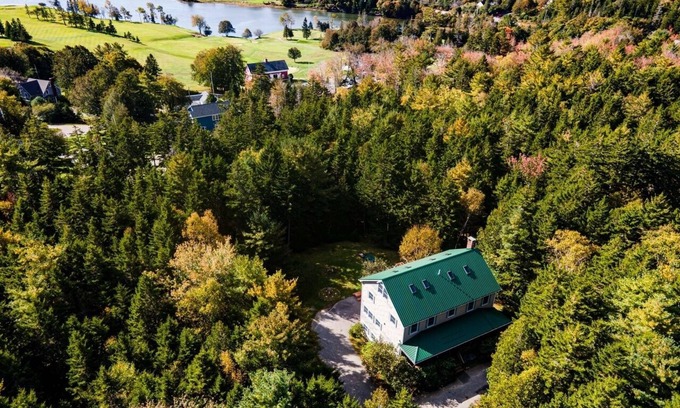 Southwest Harbor Apartment | Walk to Acadia Trails - Flying Mountain Apartment