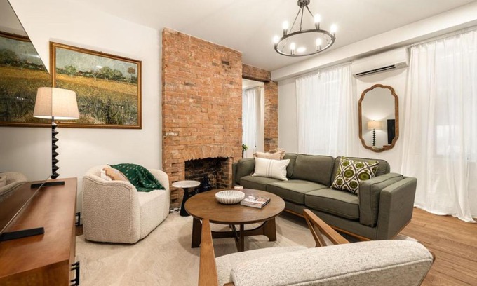 Over-the-Rhine House | Walk to ALL - Washington Park - Gorgeous 2BR Condo