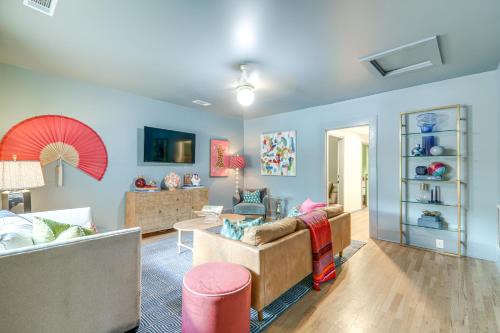 Athens House | Walk to Bars, Bites and Bands Bold Athens Getaway!