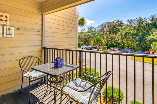 Folly Field Apartment | Walk to Beach Resort Perks at Hilton Head Condo!