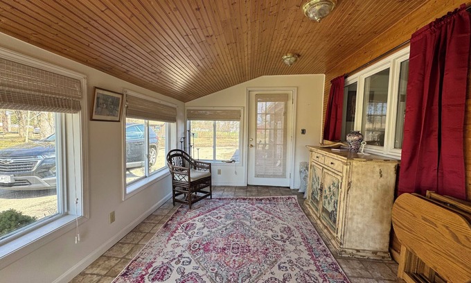 Chautauqua House | Walk to CHQ! Enjoyable 2-bedroom house in Mayville