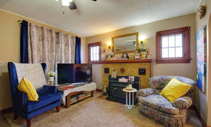 Lebanon House | Walk to Civic Center! Lovely Lebanon Home