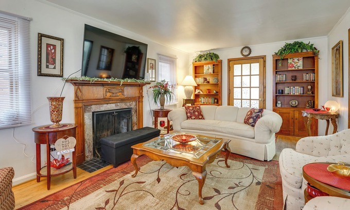 Royal Oak House | Walk to Detroit Zoo: Home w/Sunroom & Patio!