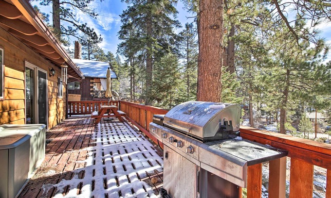 Fawnskin House | Walk to Lake: Rustic Home w/Deck in Fawnskin
