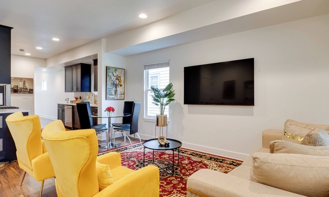 Mapleton/Fall Creek Apartment | Walk to Parks: Dog-Friendly Gem in Indianapolis!