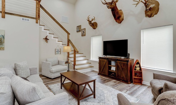 Heber Springs House | Walk to River: Newly Built Home in Heber Springs!
