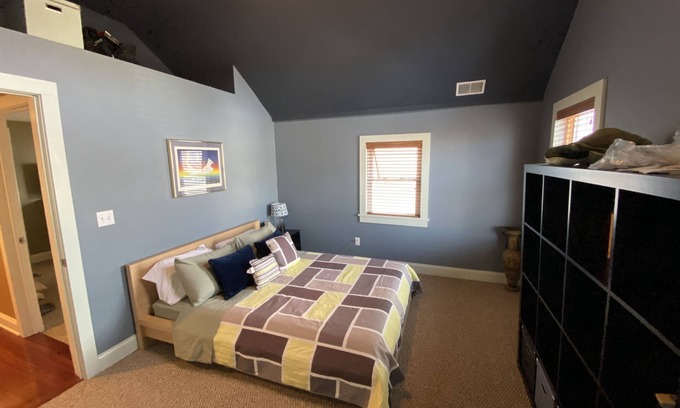 Asbury Park House | WALK TO SEA HEAR NOW! Modern Beach Home-POOL-walk to Boardwalk & Cookman Ave!