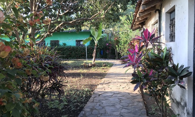 Santa Cruz House | Walk to the beach from a secluded oasis