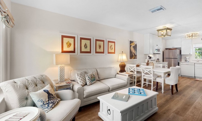 Butler Beach Cottage | Walk to the beach!