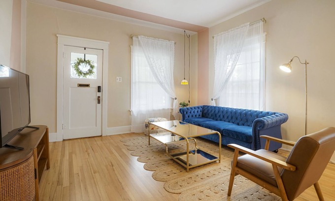 Greeley House | Walk to UNC or downtown Greeley
