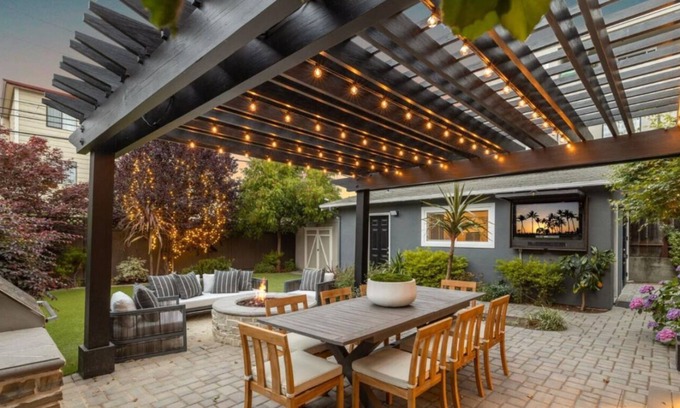 Burlingame Terrace House | Walkable Luxurious Designer Home close to downtown, heart of Silicon Valley