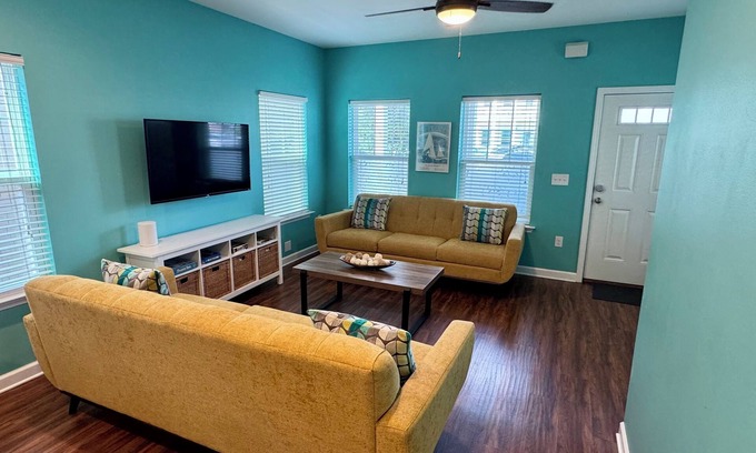 Downtown House | Walking distance to downtown, 15 min to Pensacola Beach