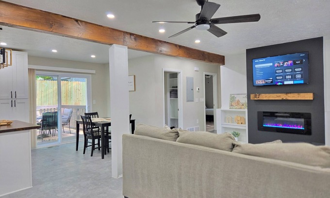 Mableton House | Walking distance to Mableton Amphitheatre! Family sized home with game room!