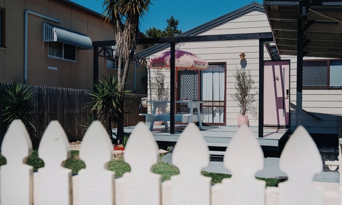 Yeppoon House | Walking distance to shops and beach, Pet friendly