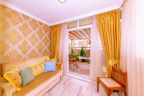 Sultanahmet Hotel | Walnut Shell Hotel
