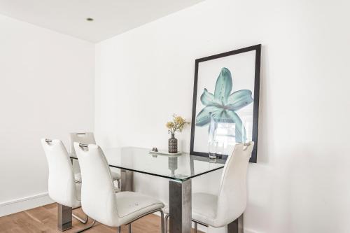 Ealing Apartment | Walpole Court