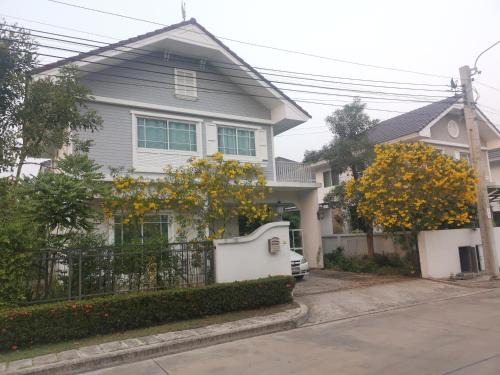 Khlong Song Ton Nun Resort | WanaleesiriSuvarnaphumiHouse