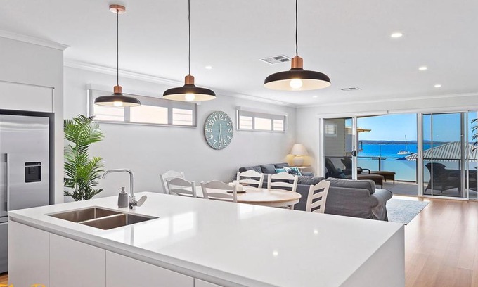 Salamander Bay House | Wanda Waterfront Retreat Salamander Bay
