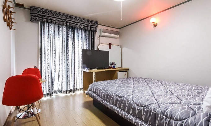 Wanju Hotel | Wanju Yuhwangonchen