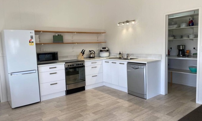 Ruakaka Apartment | Warehouse Loft Apartment Marsden City