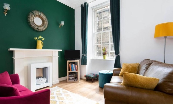 Stockbridge Apartment | Warm & cosy 2-bedroom apartment in the heart ❤️ of Stockbridge; picturesque area
