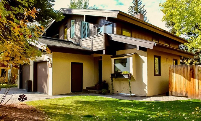 Warm Springs House | Warm Springs Getaway