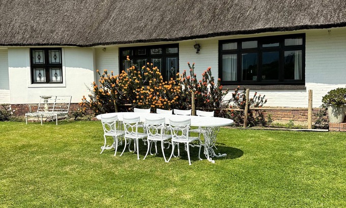 Grabouw Other | Warm & Welcoming Cottage - Your Perfect Getaway