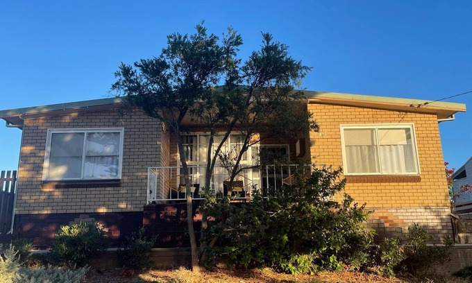 Warnbro House | Warnbro Sound - Charming 1960's Style Beach House 500mtr From Stunning 7.5 Beach