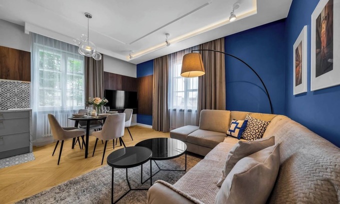 Old Town Apartment | Warsaw Old Town Apt - Top Location, Workspace - by Rentujemy