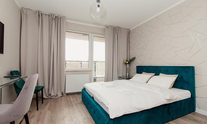 Targowek Apartment | Warsaw To Be - Silver Apartment