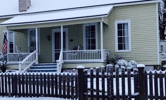 Burton House | Washington County, Texas Get-Away!