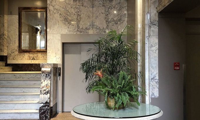 Downtown Portland Hotel | Washington Plaza Apartments