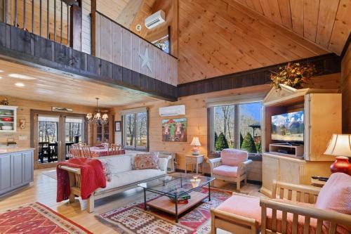 Valle Crucis House | Watauga Flats