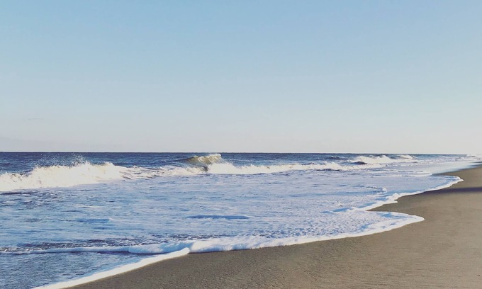 North Ocean City Condo | Watch the Waves and Relax. Steps from the Beach! Sunny & Breezy top floor unit.