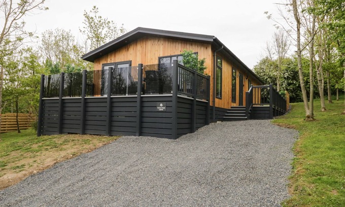 Allithwaite Cottage | WATCH TREE LODGE, family friendly, luxury holiday cottage in Cartmel