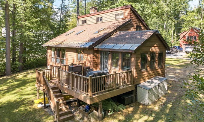 Moultonborough House | Water Access Home Sleeps 8 and Short Walk to Far Echo Harbor Beach