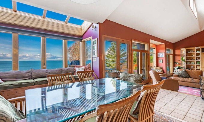 Bellingham House | Water Front, Hot Tub, Sauna- Lummi Bay
