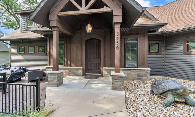 Saugatuck Cabin | Water Front, private beach property with 2 master bedrooms! Amazing views