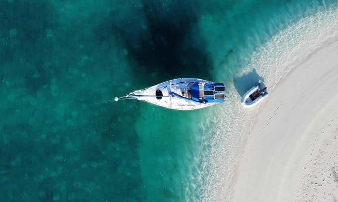 Stocking Island Boat Rental | Water Glamping by the BEACH :o)n
