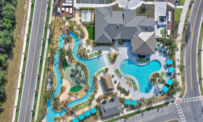 Kissimmee Villa | Water Kingdom @ Storey Lake By Shine Villas! #525 9 Bedroom Home