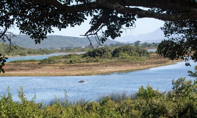 Sedgefield Apartment | Water's Edge
