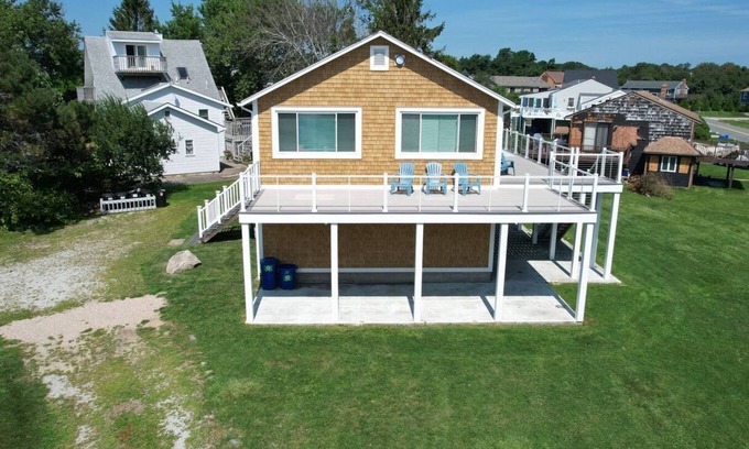 Eastward Look House | Water Views! Extremely close to Beach!