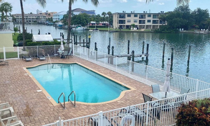 Capri Isle Condo | Waterfront 2 bed/2bath on Isle of Capri