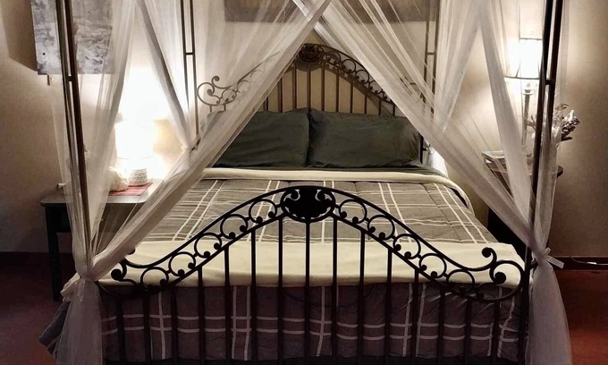 St. Joseph Cabin | Waterfront 2 bed Cabin Suite w/Fire-pit and patio!