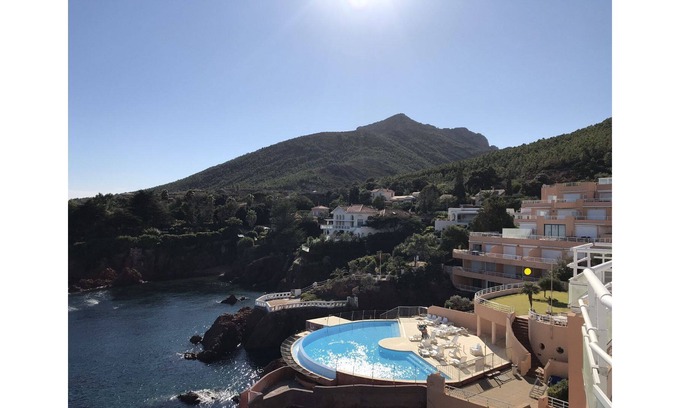 Le Trayas Apartment | WATERFRONT apartment in Côte d'AZUR 3 rooms