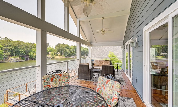 New London House | Waterfront Badin Lake Getaway: Boat Dock, Fire Pit