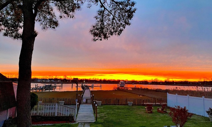 Chester House | Waterfront Bay Home with Screened Porch, Gorgeous Sunsets